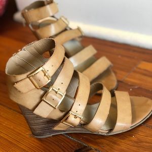 DSW Wedge Shoes - 6.5